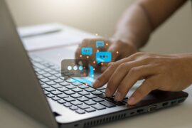 ビジネスチャットでベストな返信をするコツは「意図を考えること」！基本のマナーとあわせて解説